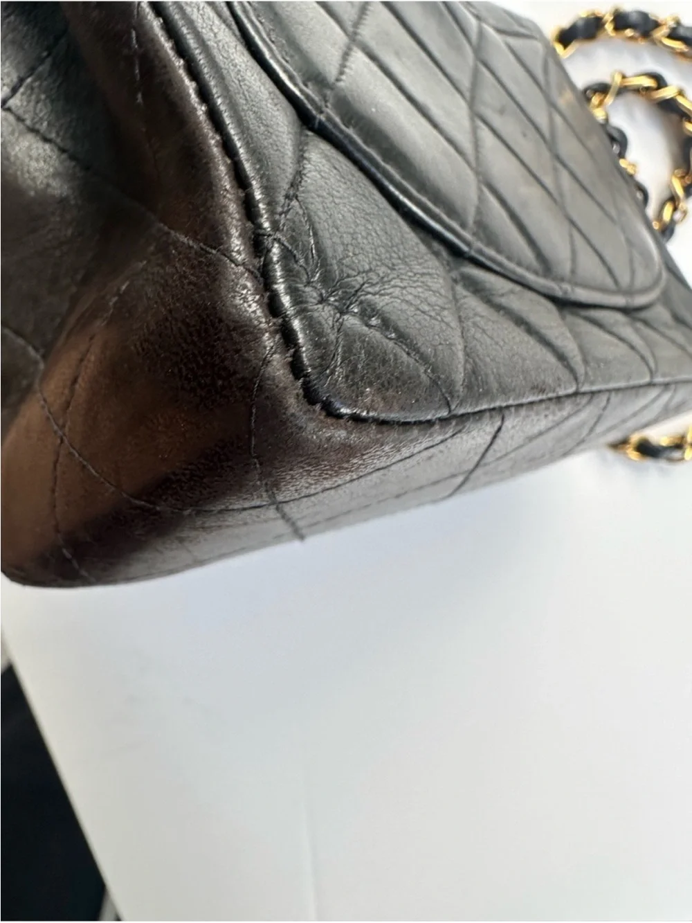 CHANEL Black Quilted Leather Crossbody Bag with Gold Hardware - Picture 7 of 14